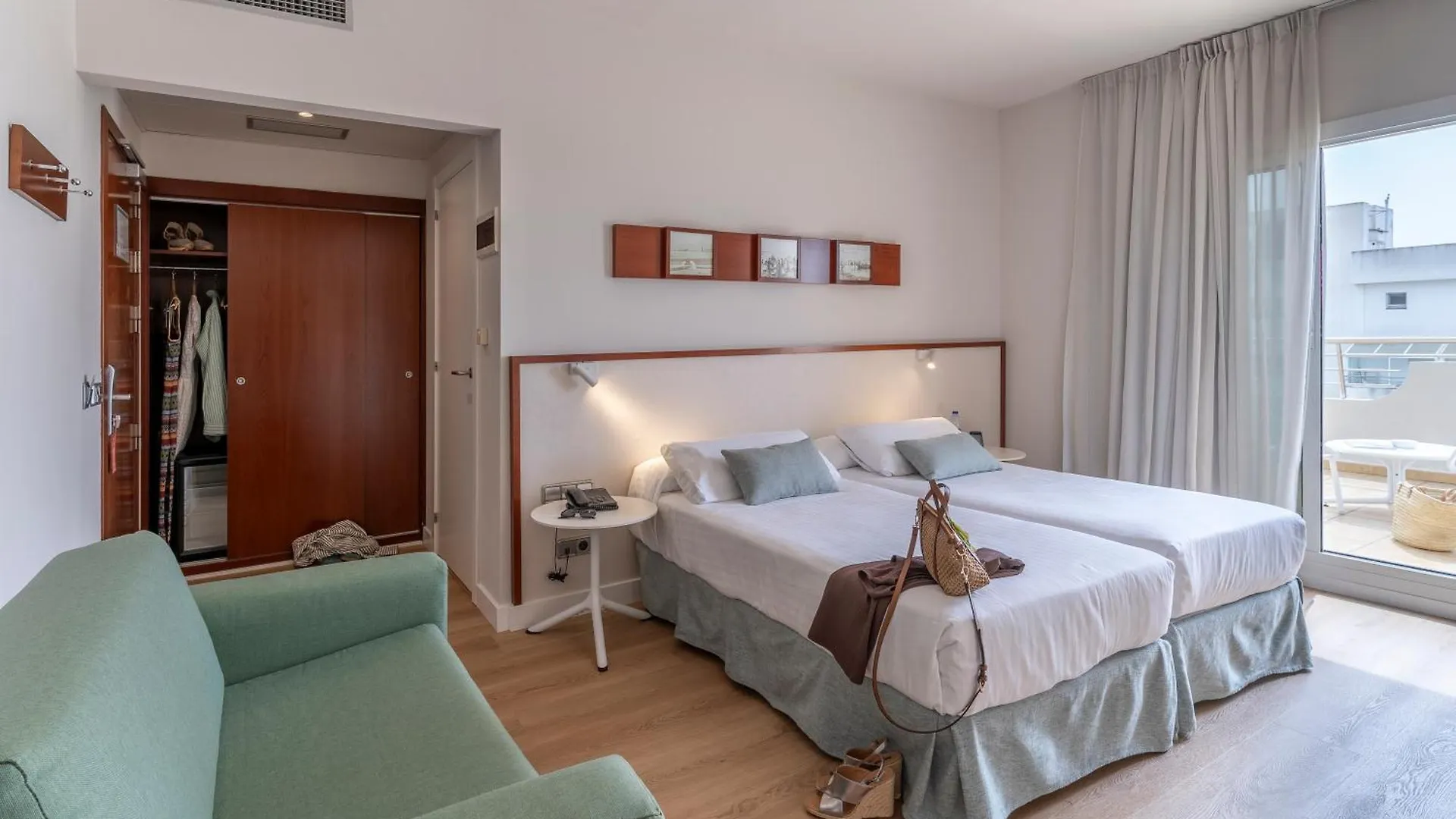 Prestige Victoria Hotel Roses