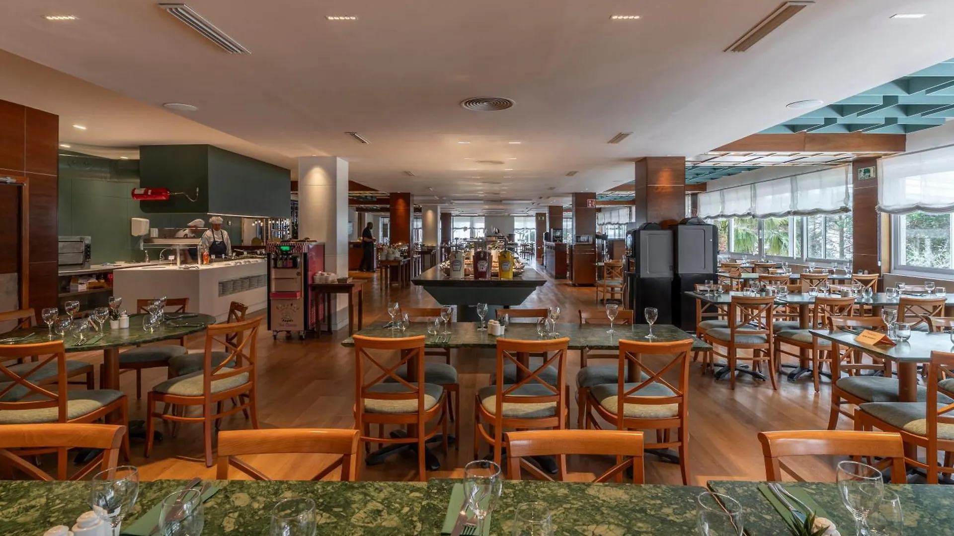Prestige Victoria Hotel Roses Spain