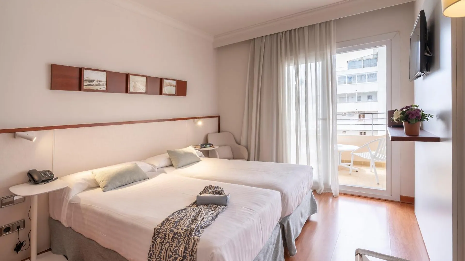 Prestige Victoria Hotel Roses